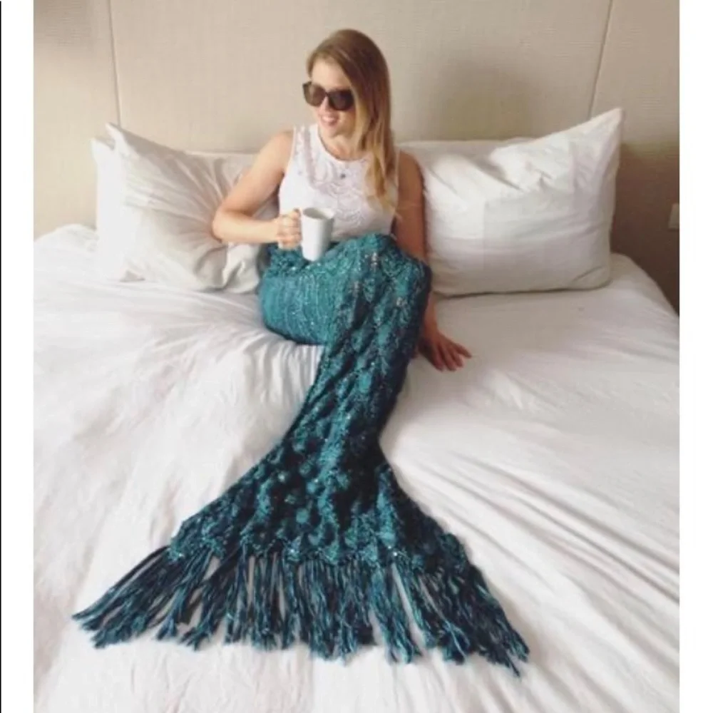 New Luxurious Seatail Mermaid Teal Blanket With Satin Liner
